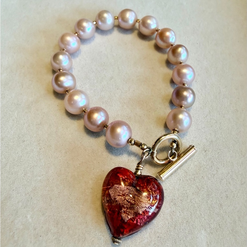 14K Gold Pink Fresh Water Pearl Bracelet with Authentic Murano Heart Charm